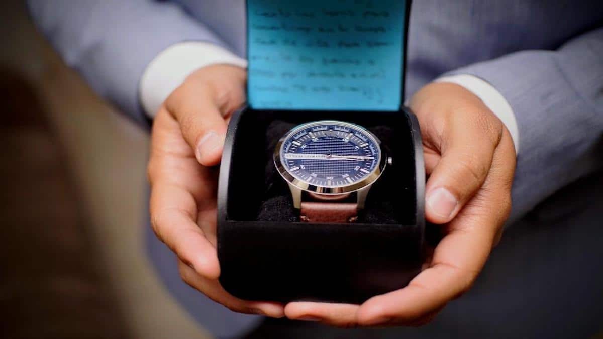 Découvrez le sens du cadeau d'une montre pour un homme